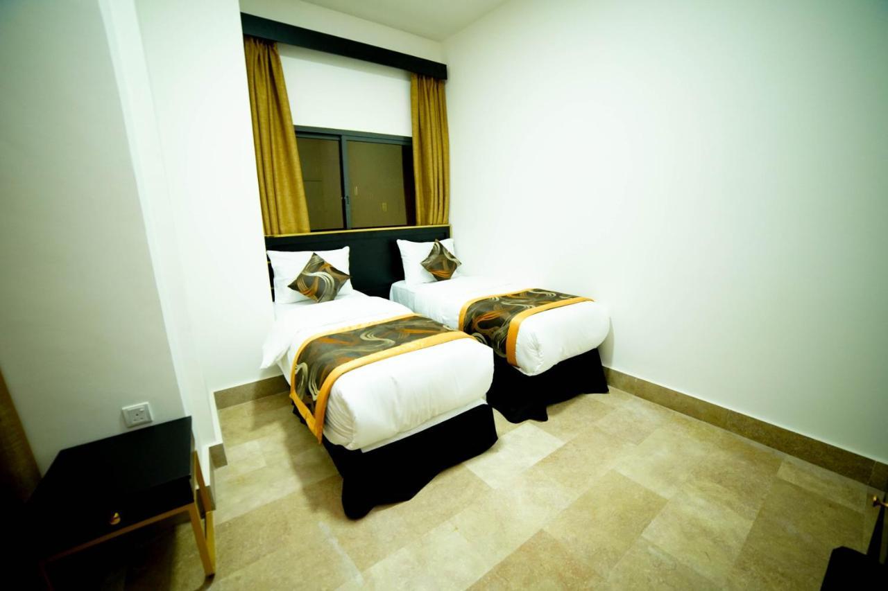 Star Emirates Downtown Hotel סאלאלה מראה חיצוני תמונה